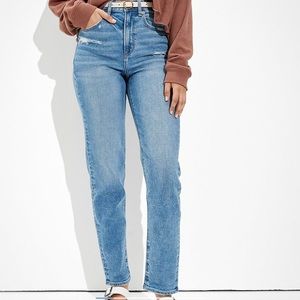 American Eagle Mom Straight Jean Stretch Ripped